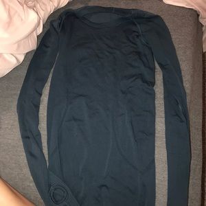 lululemon long sleeve barely worn